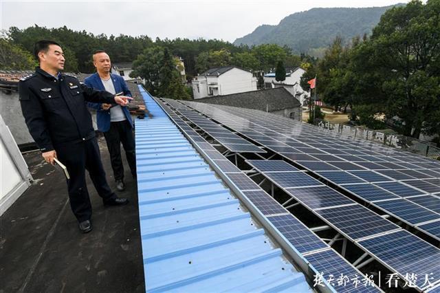 队长对话村民：大别山下，茶叶托起村民的希望