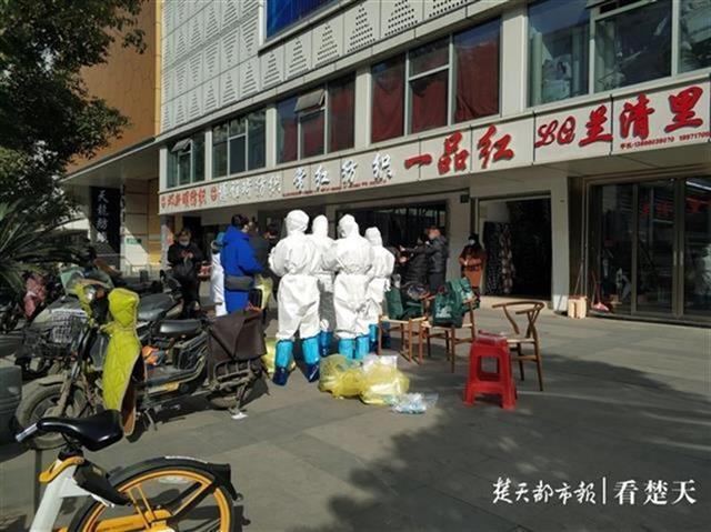 河北确诊病例曾来汉：汉正街相关场所已封控消杀，所涉商场已恢复营业