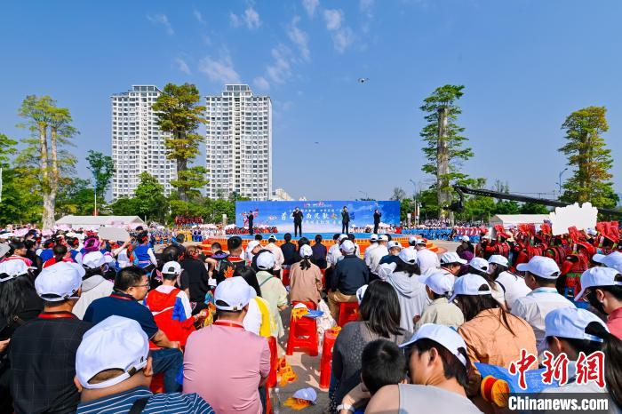 图为5月2日，红河专场吸引近1万人参加。主办方 供图