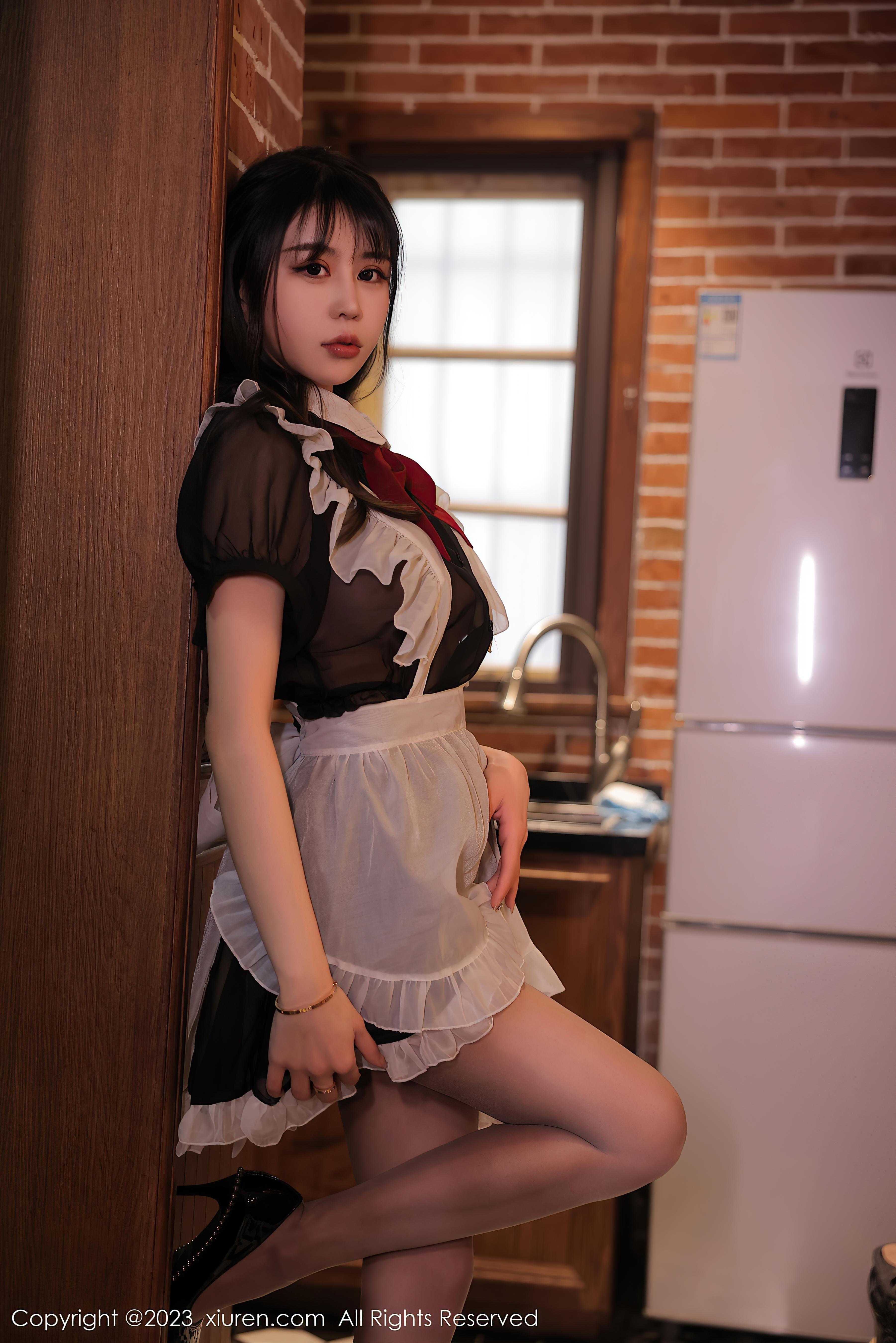 [XiuRen秀人网]2023.02.23 NO.6310 tina_甜仔 透视情趣女仆制服加肉丝美腿性感私房写真集