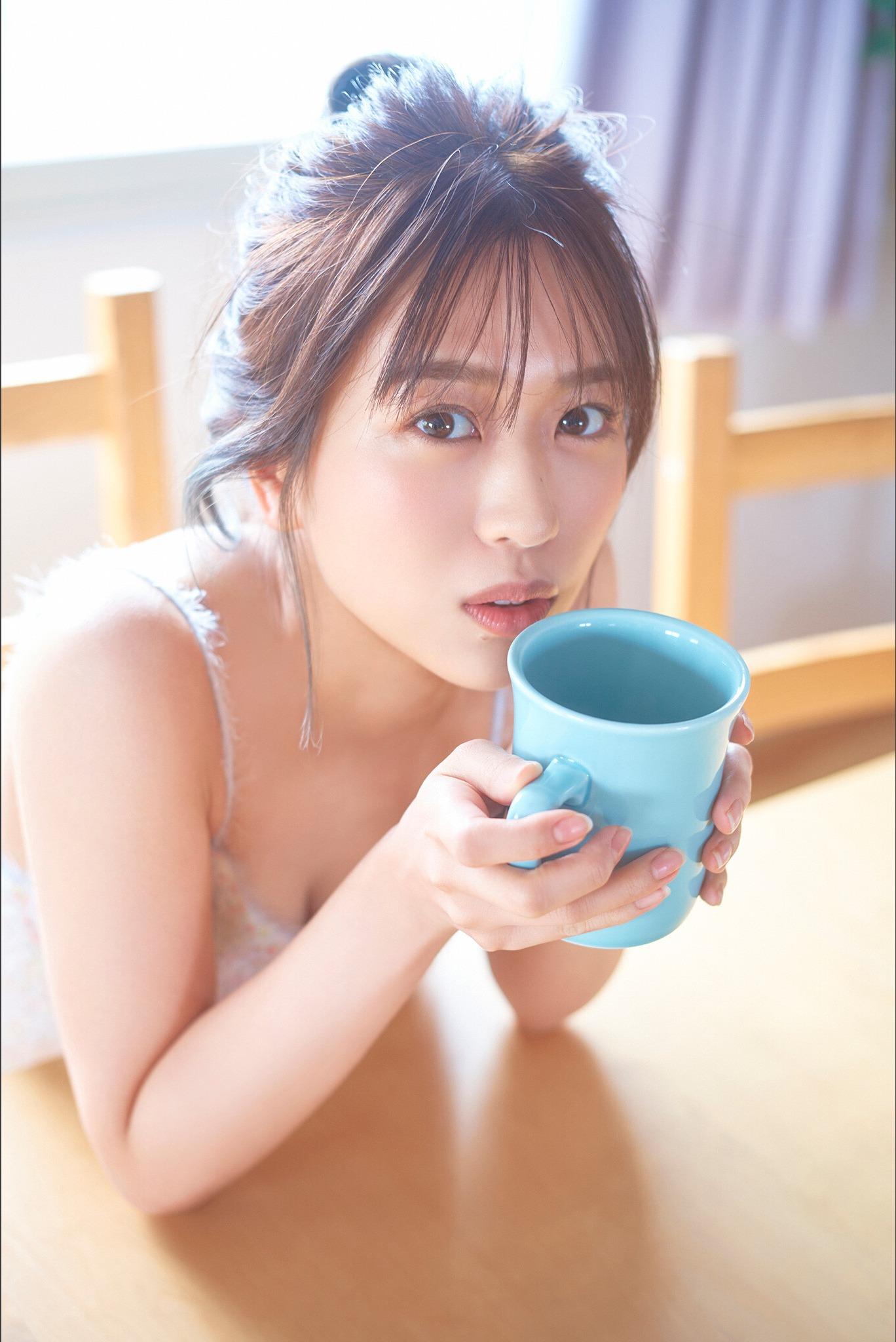 篠崎彩奈（しのざき あやな，Ayana Shinozaki）Ayanan of that day その日のあやなん 白色蕾丝内衣居家性感写真集